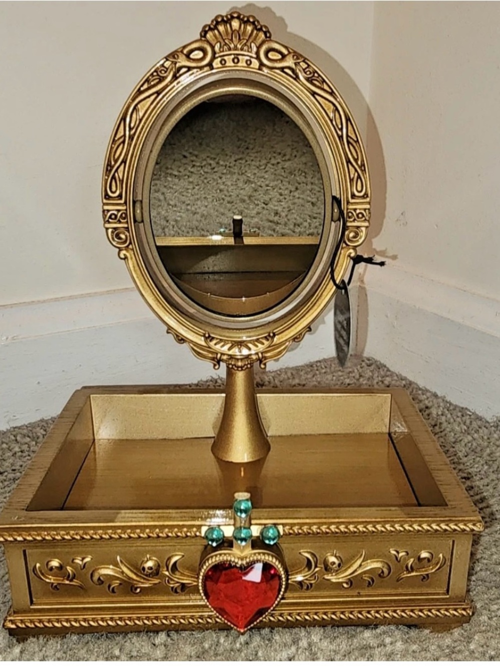 Bath & Body Works Evil Queen Mirror